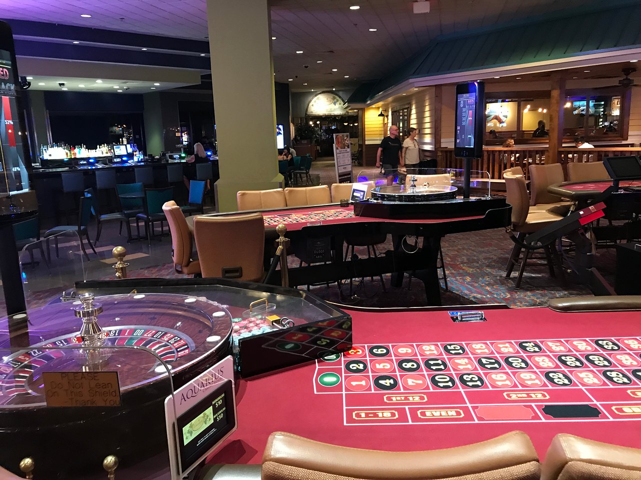 Aquarius casino resort poker room